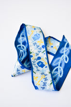 Load image into Gallery viewer, Kappa Kappa Gamma Skinny Scarf
